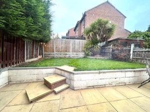 Photo 16- click for photo gallery